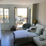 Piso En El Emblematico Barrio Antiguo De Lägenhet