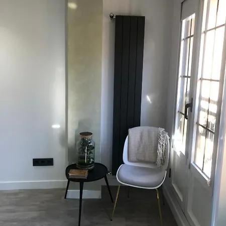 Апартаменты Piso En El Emblematico Barrio Antiguo De Овьедо