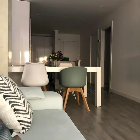 Апартаменты Piso En El Emblematico Barrio Antiguo De Овьедо