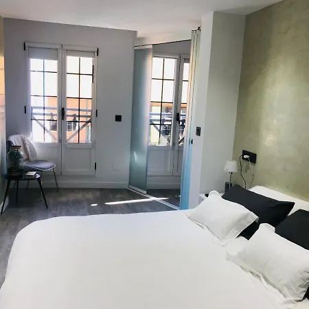 Апартаменты Piso En El Emblematico Barrio Antiguo De Овьедо