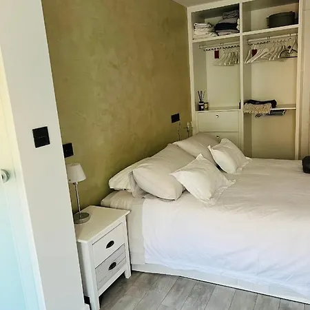 Piso En El Emblematico Barrio Antiguo De Апартаменты Овьедо