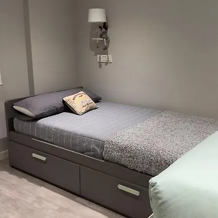 Piso En El Emblematico Barrio Antiguo De Апартаменты Овьедо