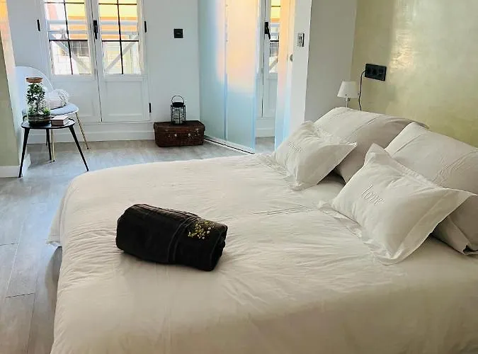 Piso En El Emblematico Barrio Antiguo De شقة اوفيدو